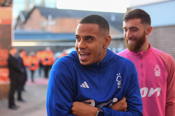 底色也由被 底色也由被