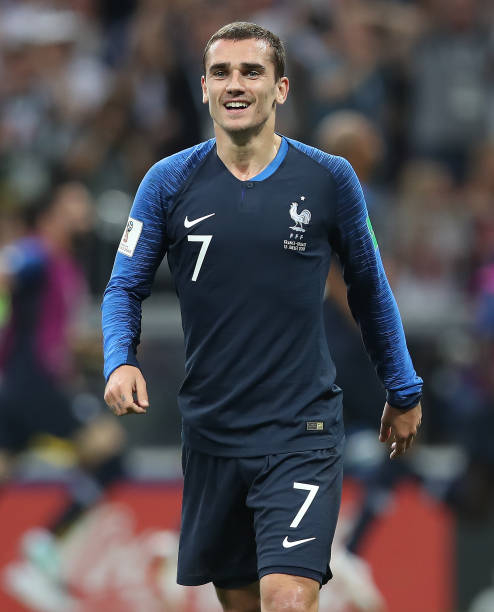 足球场上的 足球场上的